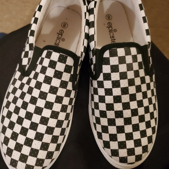 Comfortable checker board loafers - Picture 2 of 5